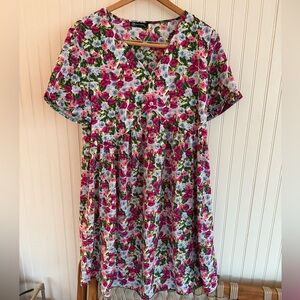 Pretty Garden Floral Dress Size Medium Pink and Green